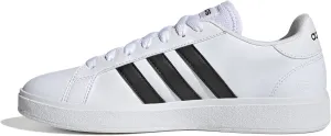 adidas Women's Qt Racer 3.0 Sneaker