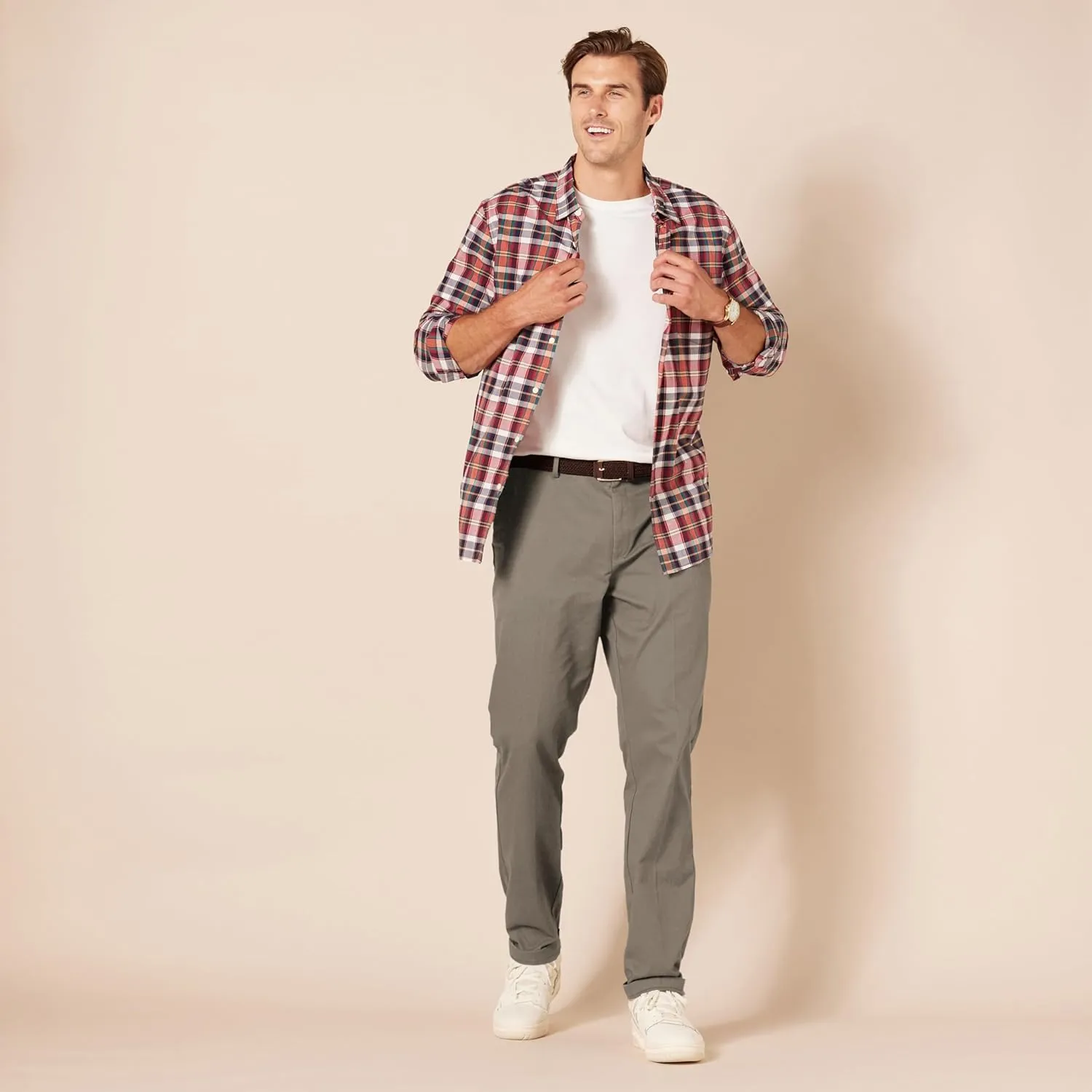 Amazon Essentials Men's Slim-Fit Wrinkle-Resistant Flat-Front Chino Pant