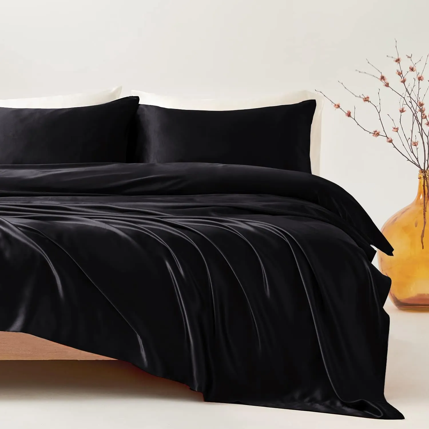 Candoury Satin Sheets Queen Bed Set 4 Pcs, Soft and Durable Pillowcase, Flat Sheet and Fitted Sheet, Hotel Luxury Silky Satin Sheets Set(Queen, Black)