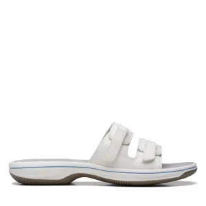 Clarks Women's Breeze Piper H White 26172120