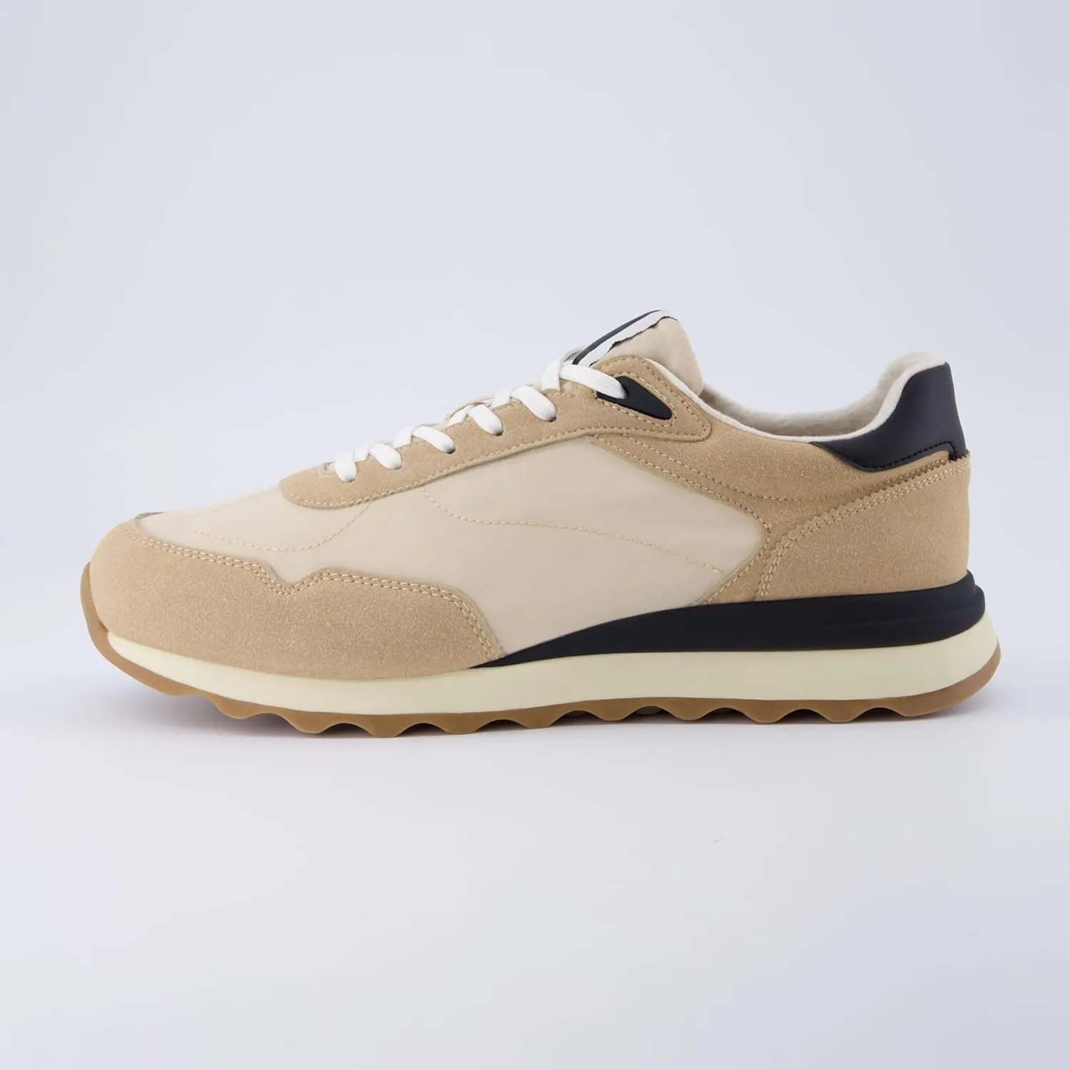 CUSHIONAIRE Men's Crest lace up Sneaker with  Comfort Foam