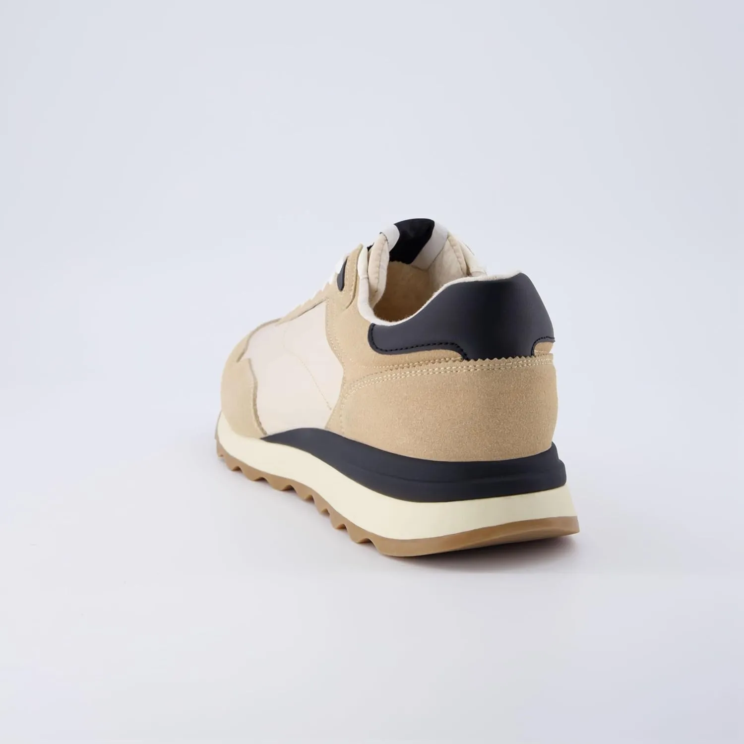 CUSHIONAIRE Men's Crest lace up Sneaker with  Comfort Foam