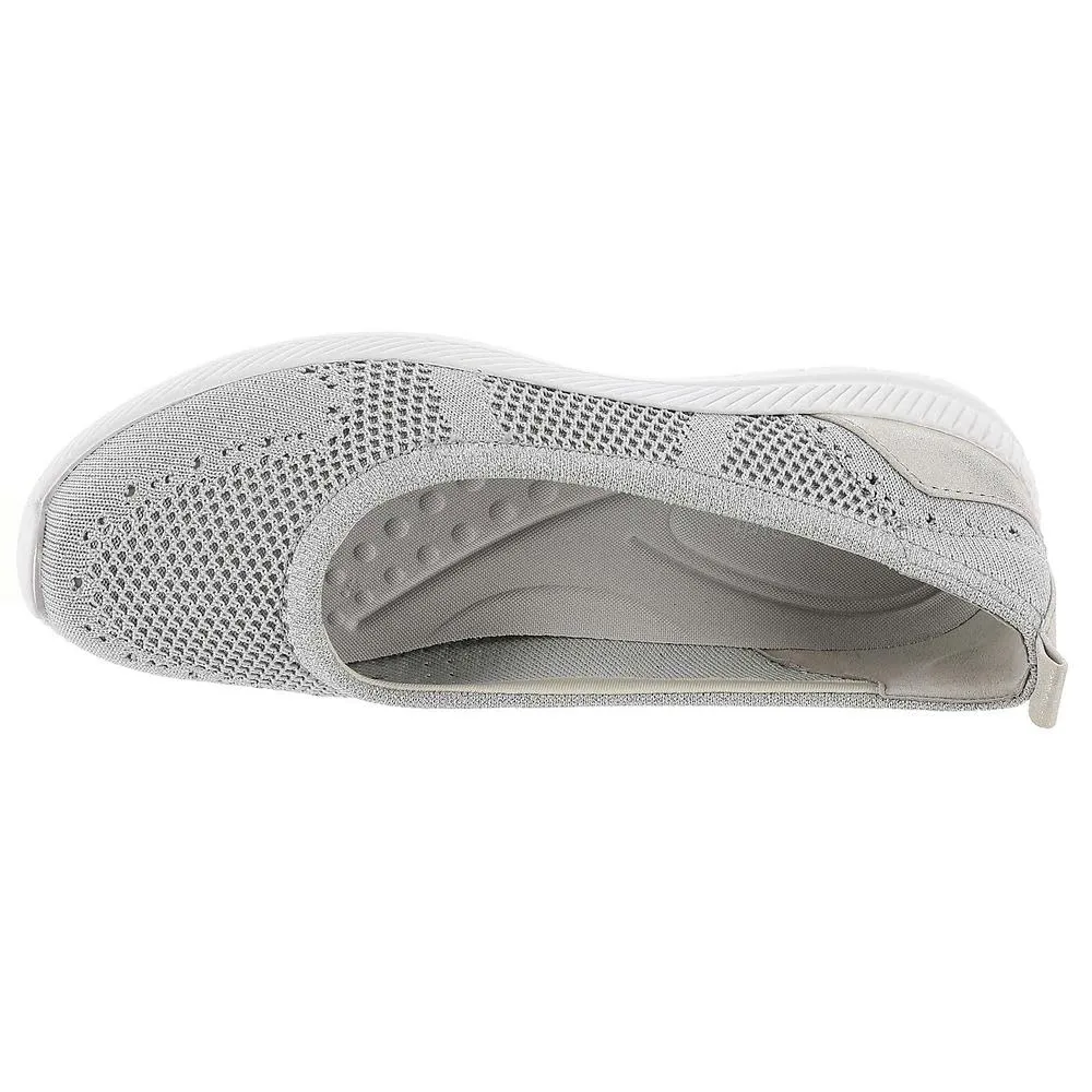 Easy Spirit Women's Glitz 2 Sneaker, Silver Knit, 8.5