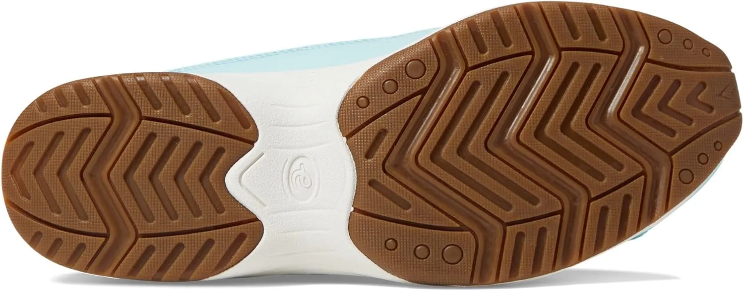 Easy Spirit Women's Traveltime 674 Sneaker