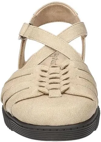 Easy Street Women's Hue Sneaker