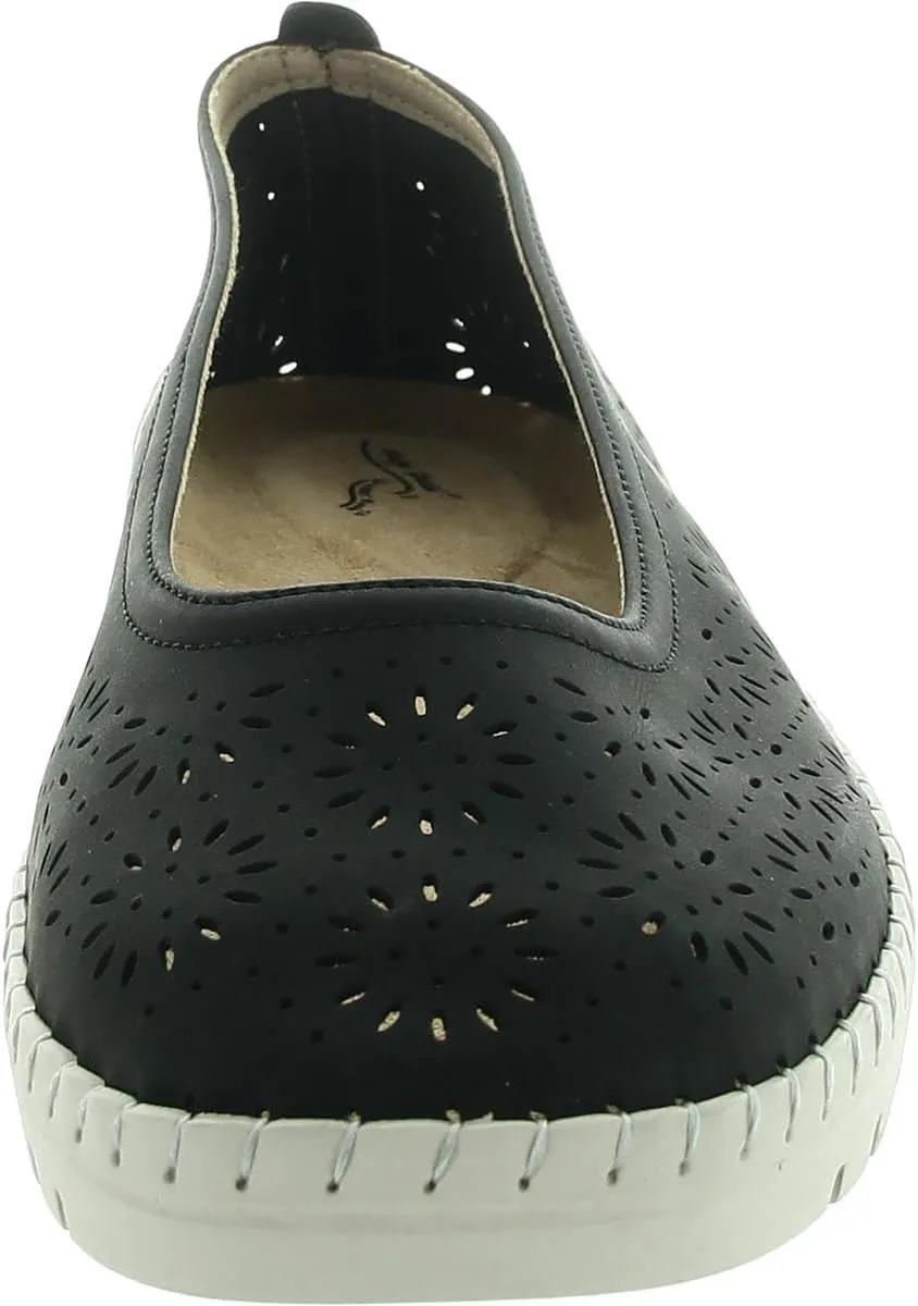 Easy Street Women's Nitza Sneaker