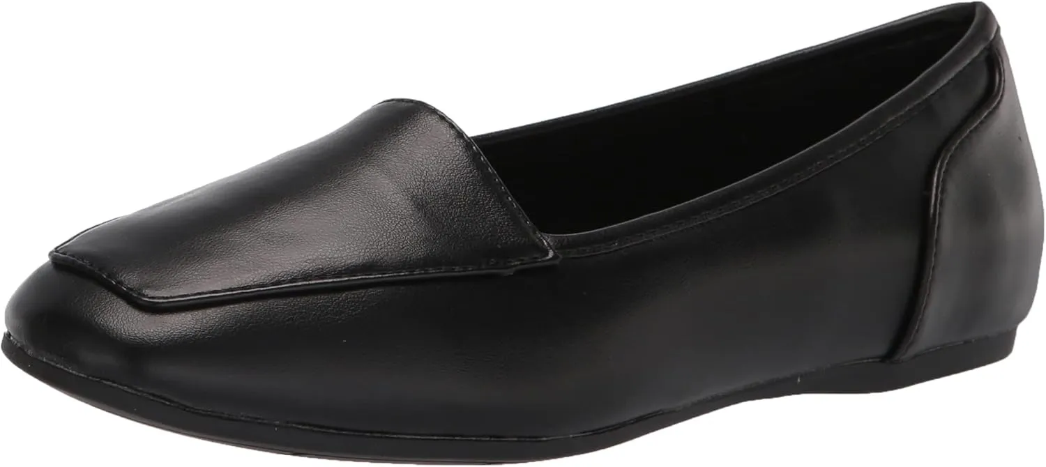 Easy Street Women's Thrill Flat Sneaker