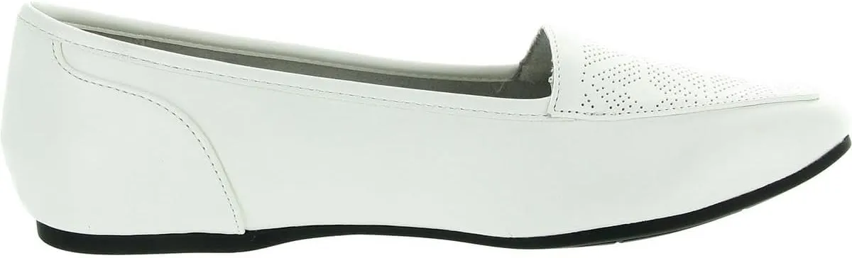 Easy Street Women's Thrill Perf Sneaker