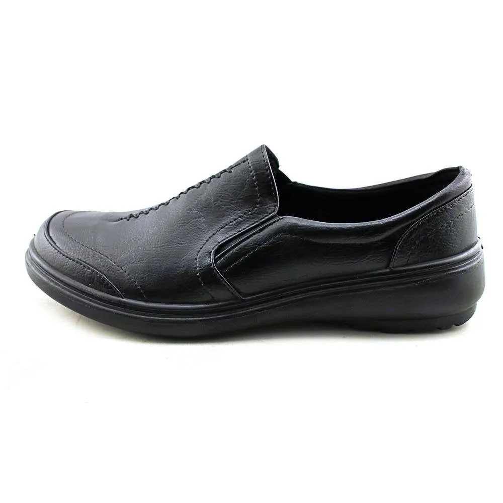 Easy Street Women's Ultimate Sneaker, Black, 6 Wide