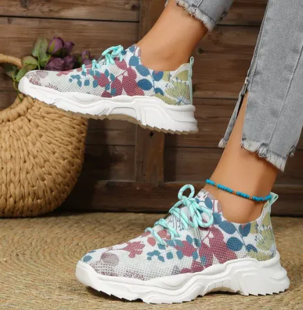 Emma - stylish, ergonomic sneaker that breathes