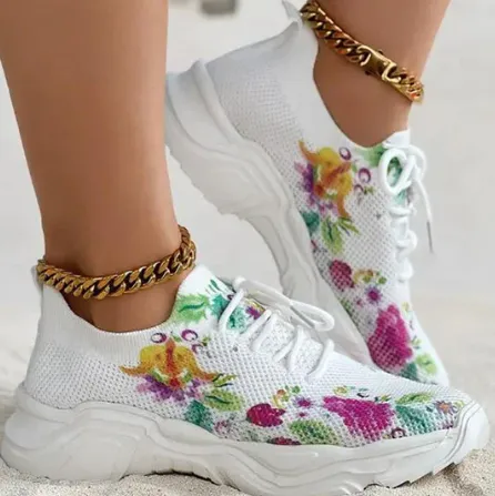 Emma - stylish, ergonomic sneaker that breathes