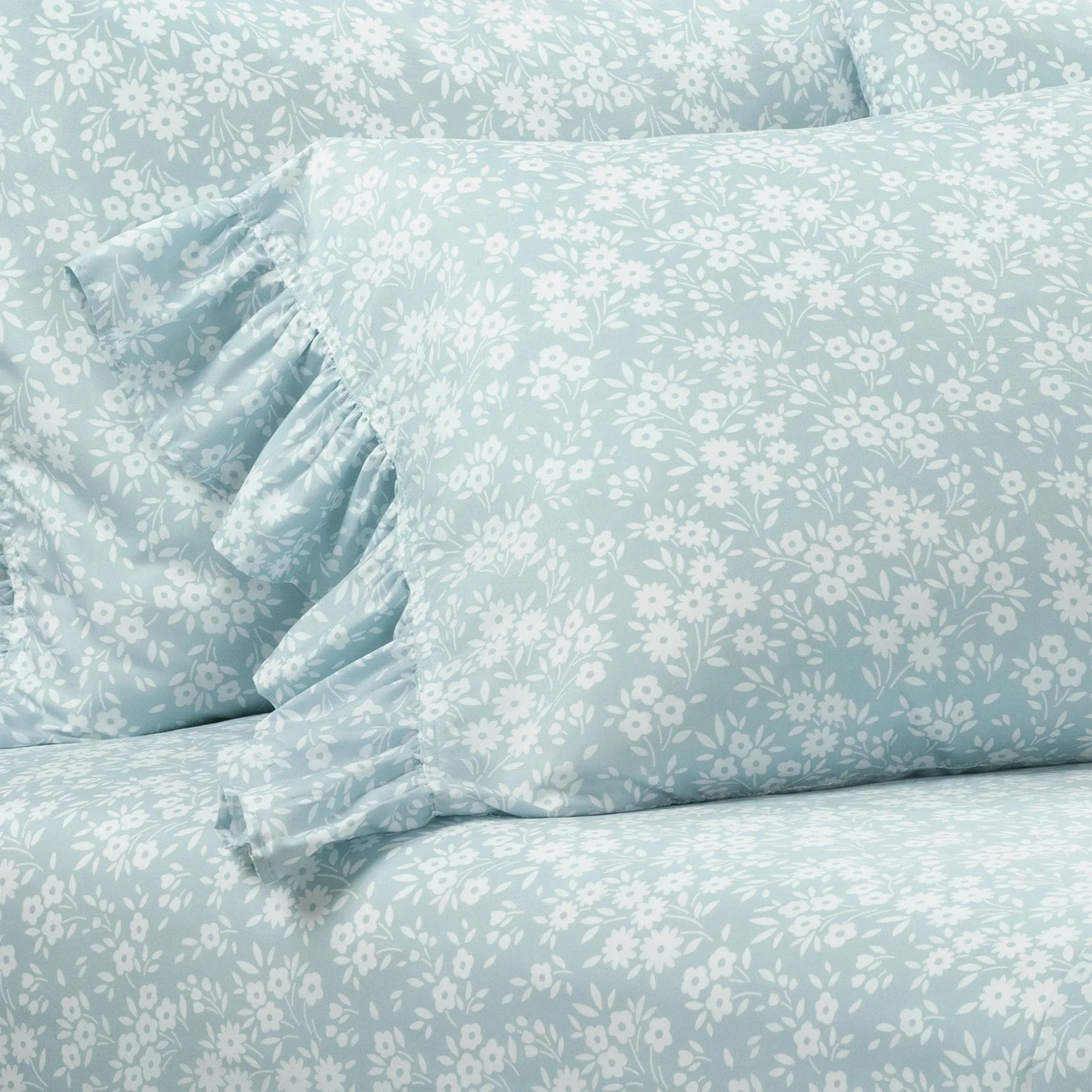 Garden Of Flowers Ruffle Sheet Set