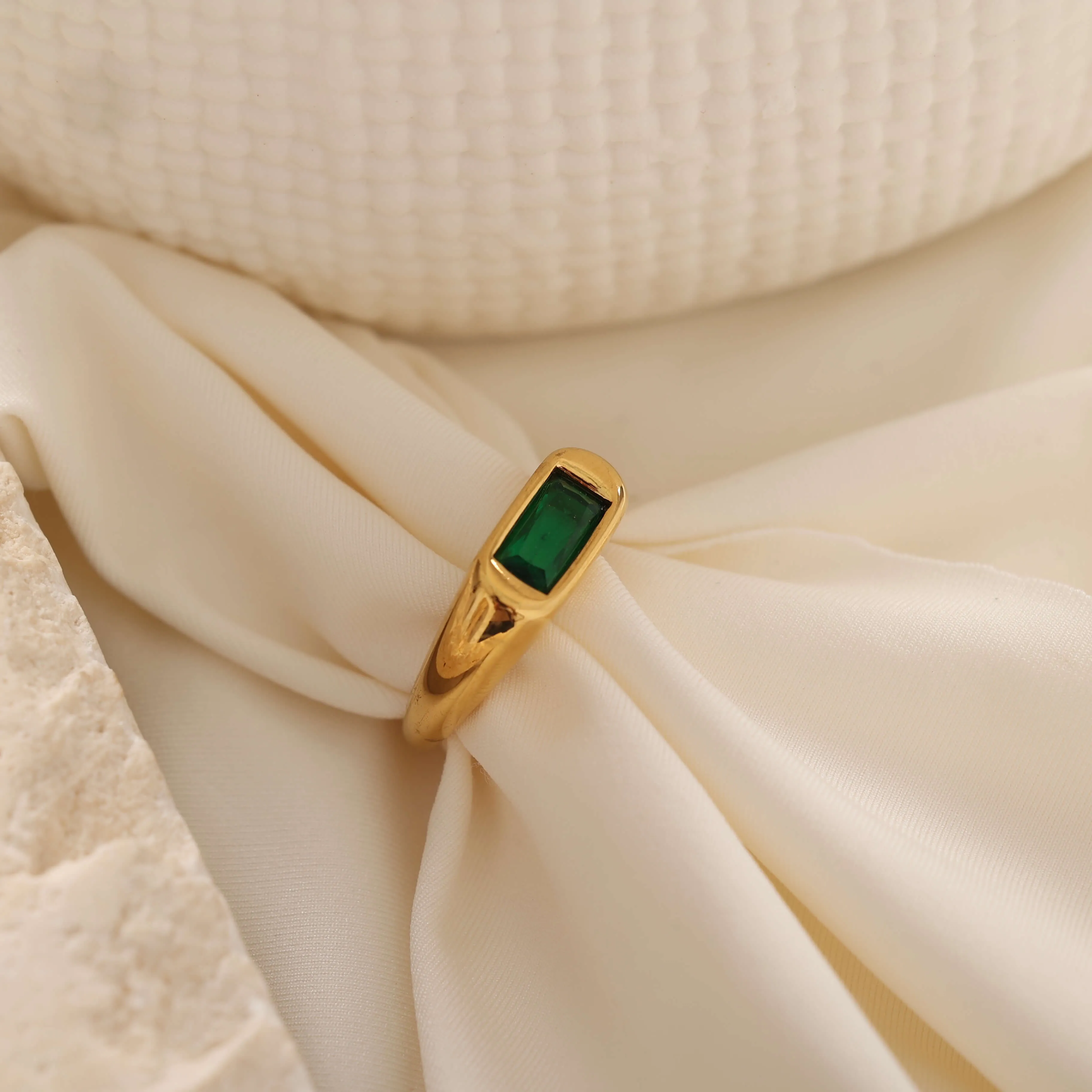Green Signet Flat Ring