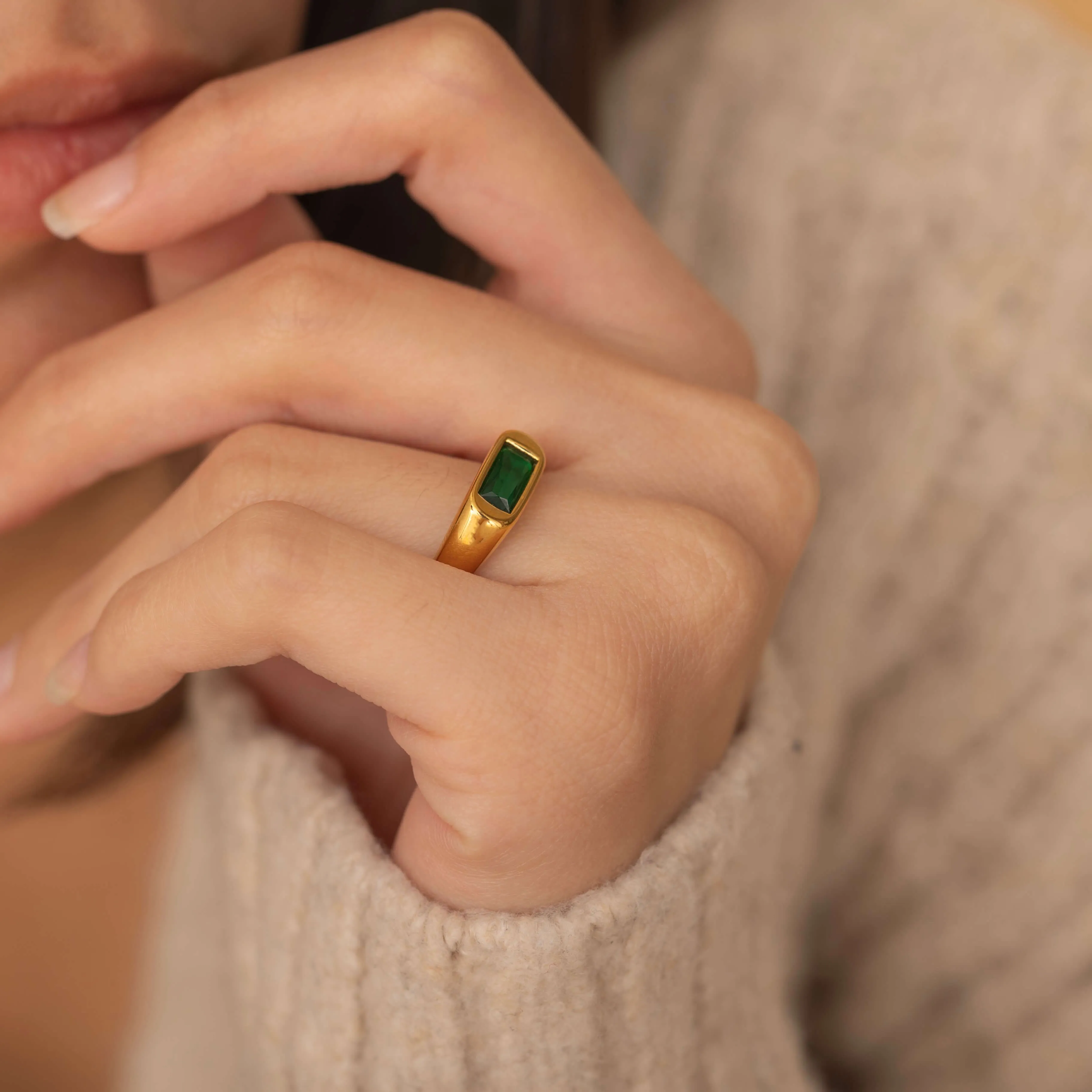 Green Signet Flat Ring