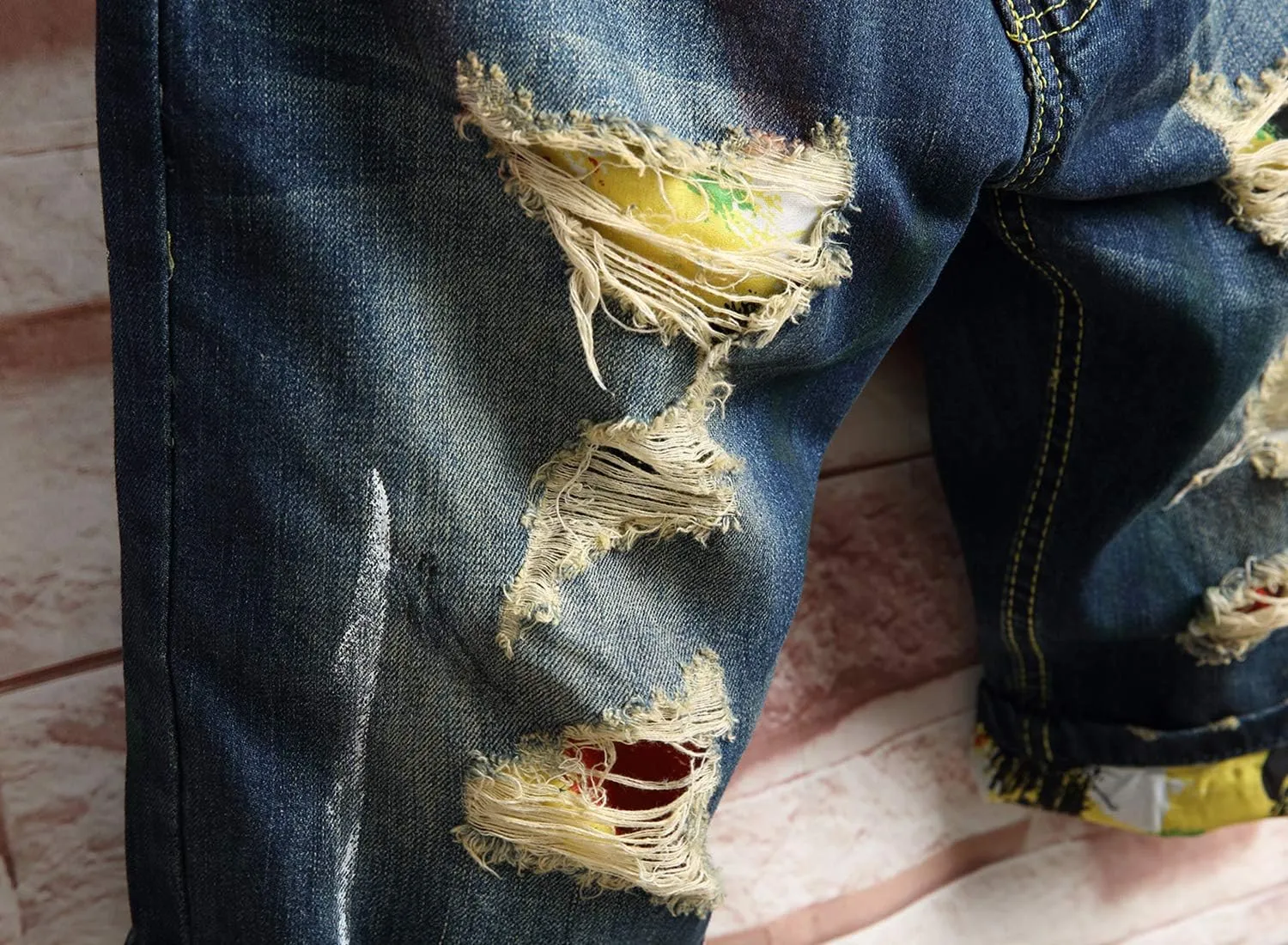 HENGAO Men's Ripped Jean Short Distressed Straight Fit Denim Shorts