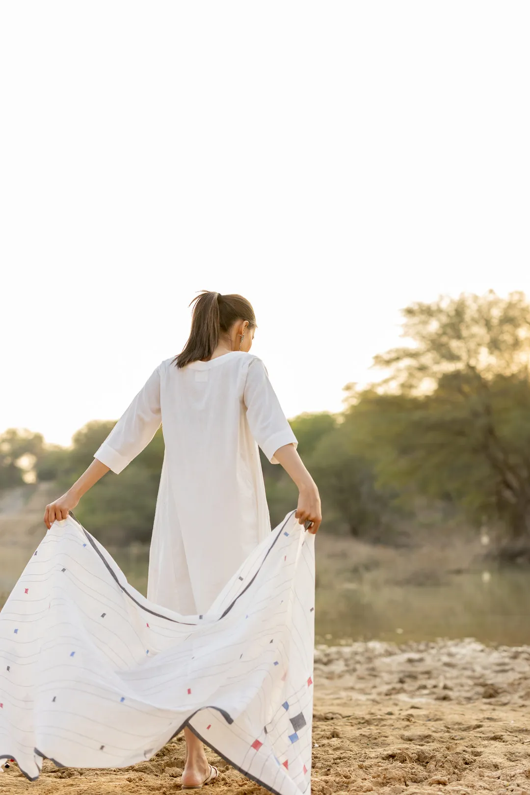 Ivory Grace Kurta Set with Jaamdani Dupatta