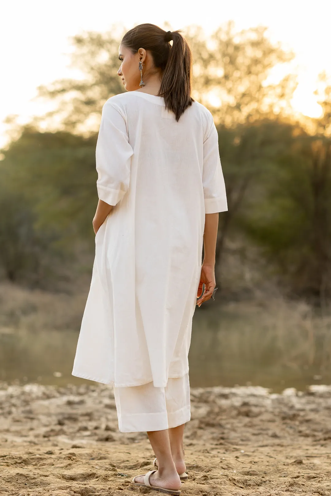 Ivory Grace Kurta Set with Jaamdani Dupatta