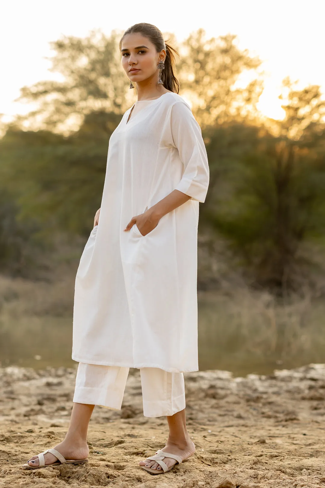 Ivory Grace Kurta Set with Jaamdani Dupatta