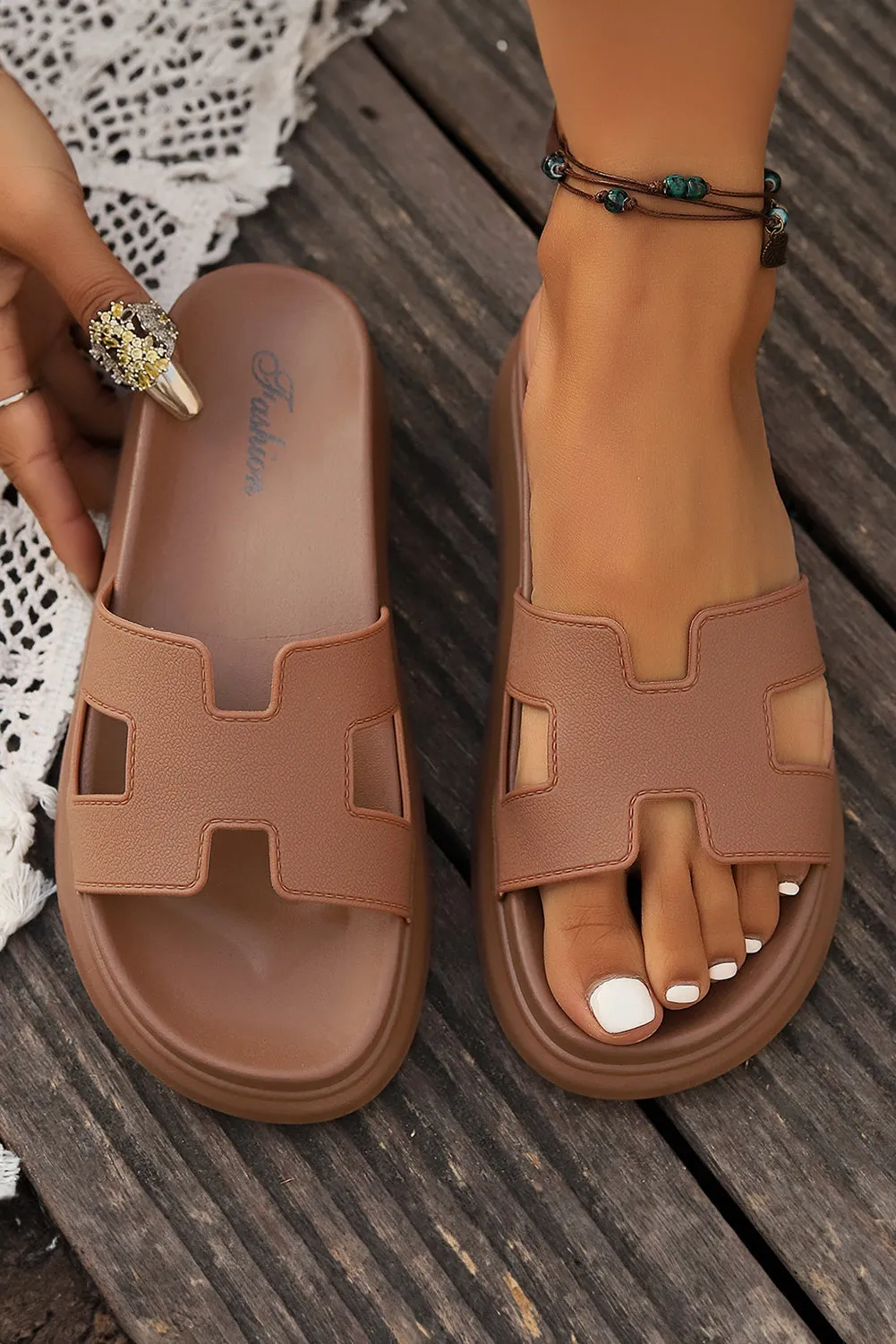 Nia – Elevated Platform Sandals