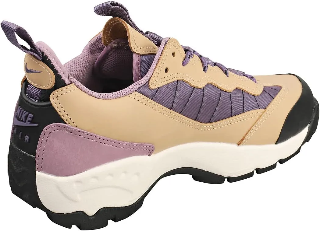 Nike Men's ACG Air Mada Sneaker
