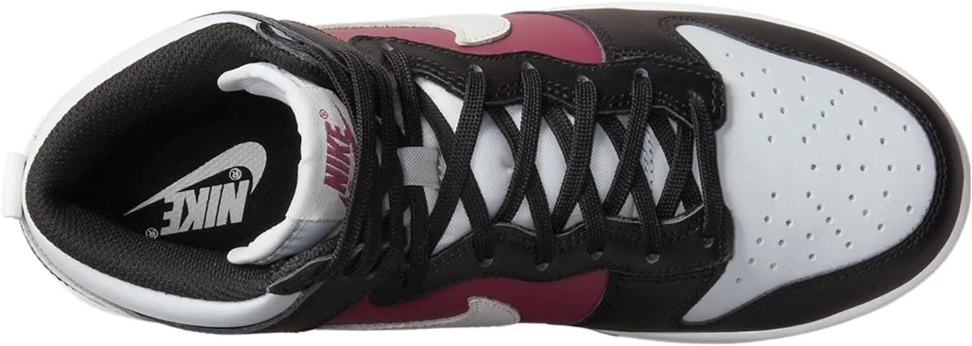 Nike Women's WMNS Dunk High Sneaker, Black, 8.5