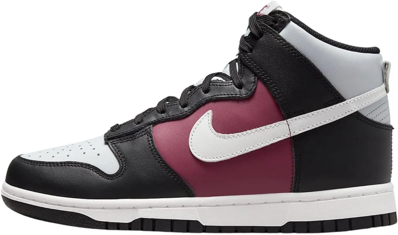 Nike Women's WMNS Dunk High Sneaker, Black, 8.5