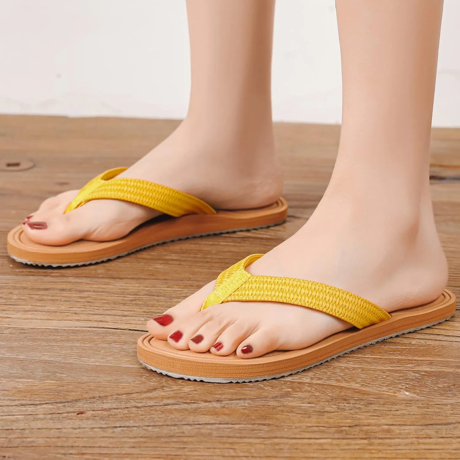 Saidoteto Women's Flip Flops Flat Sandal Casual Summer Thongs Comfort Slip-on Sandal Beach Wear
