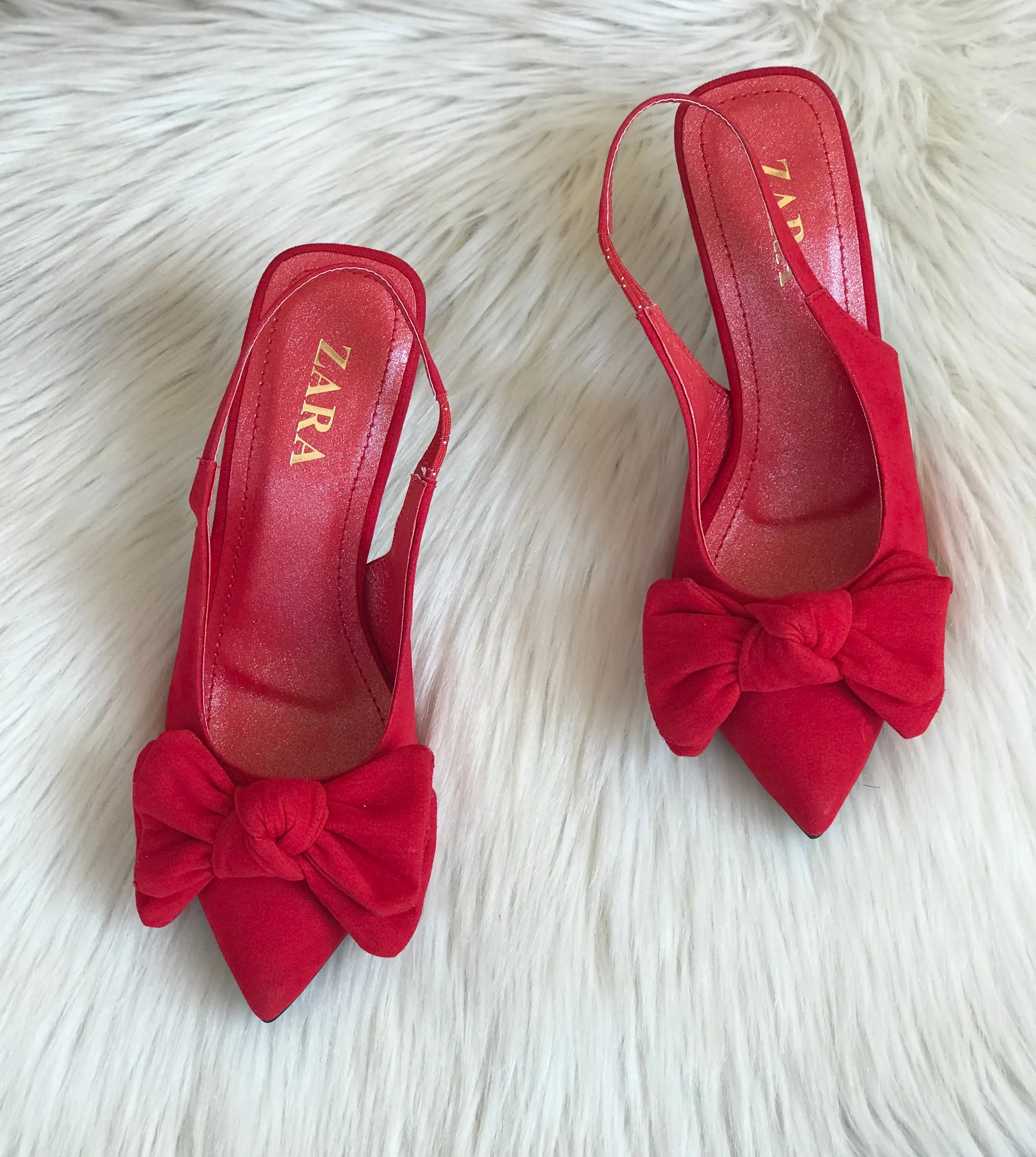 Sueded Bow Heel