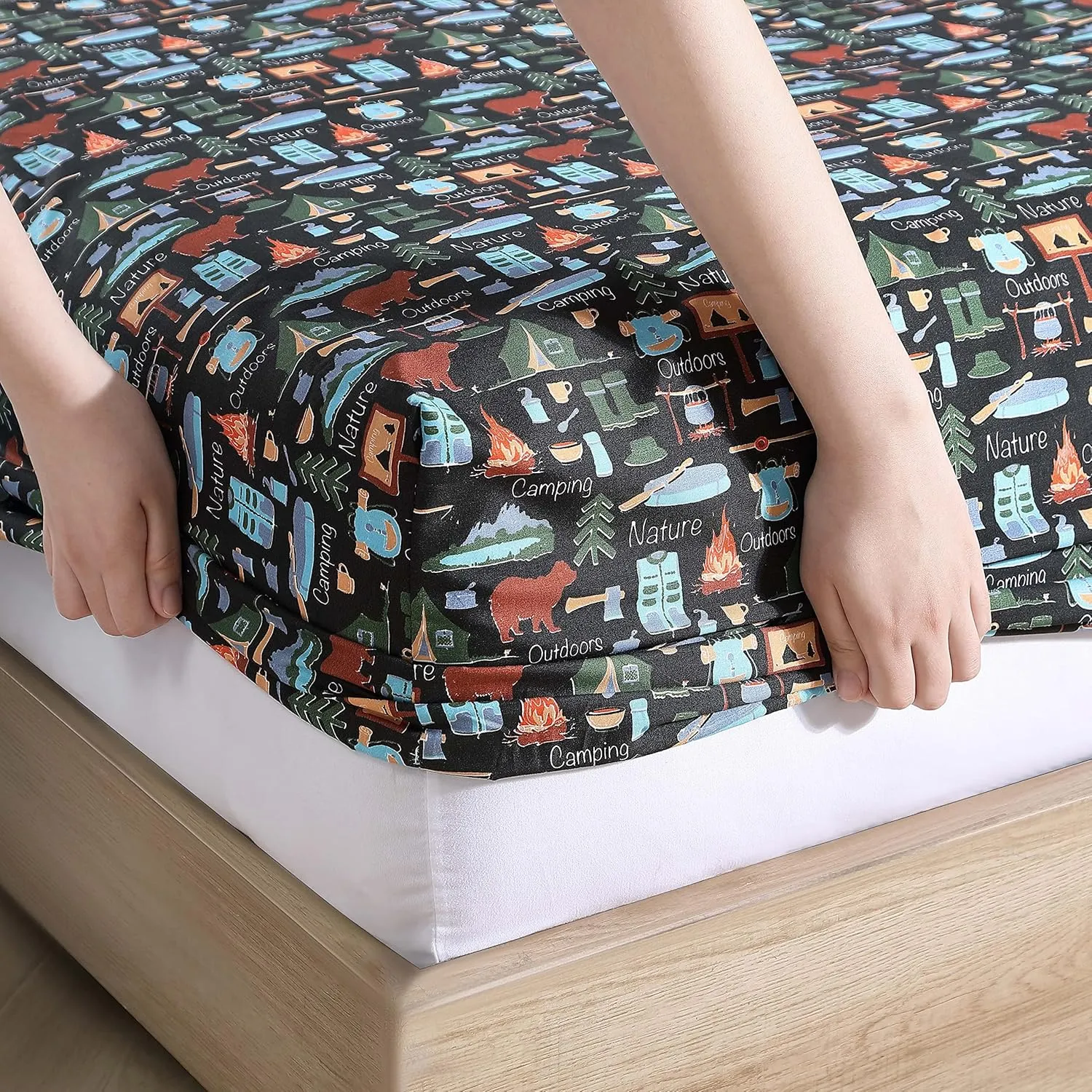 The Lakeside Collection Campsite Sheet Set with Retro Camping Print,4 pcs - Queen