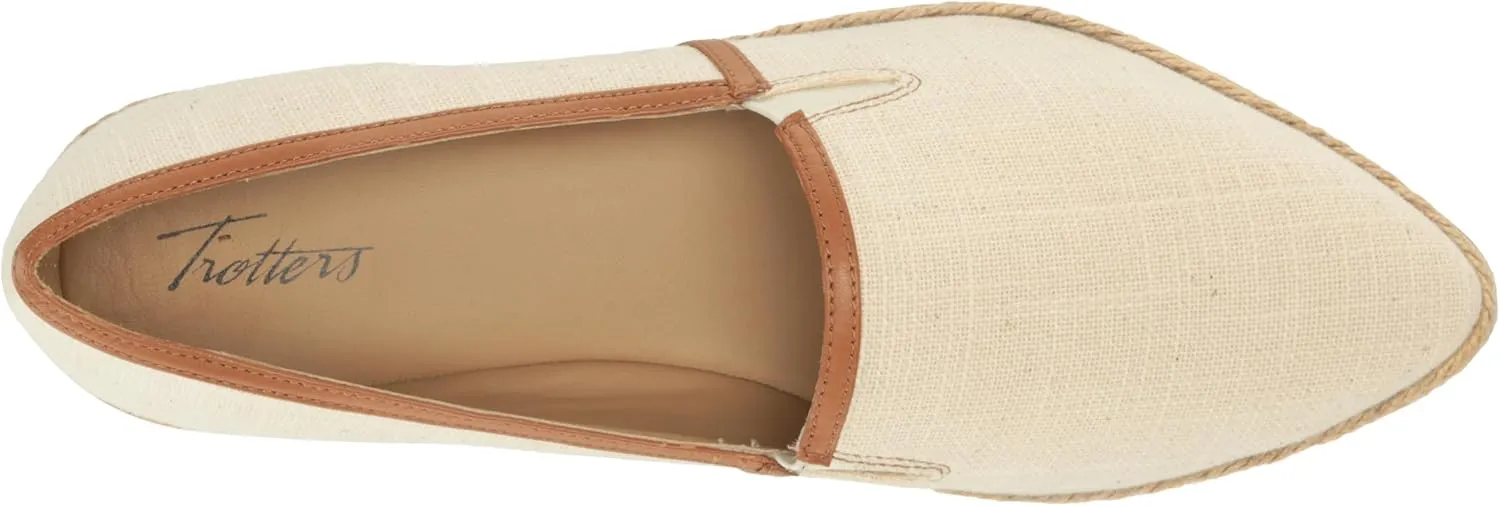 Trotters Women's Estelle Loafer