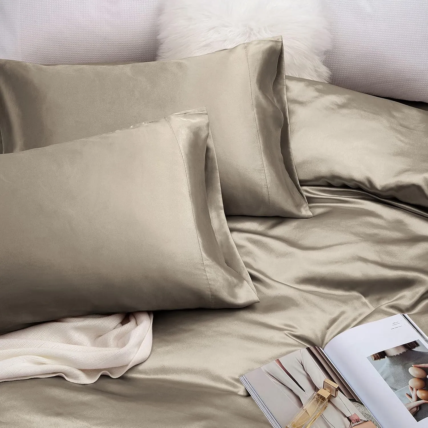 Vonty Satin Sheets Queen Silky Soft Satin Bed Sheets Sand Sheet Set, 1 Deep Pocket Fitted Sheet   1 Flat Sheet   2 Pillowcases